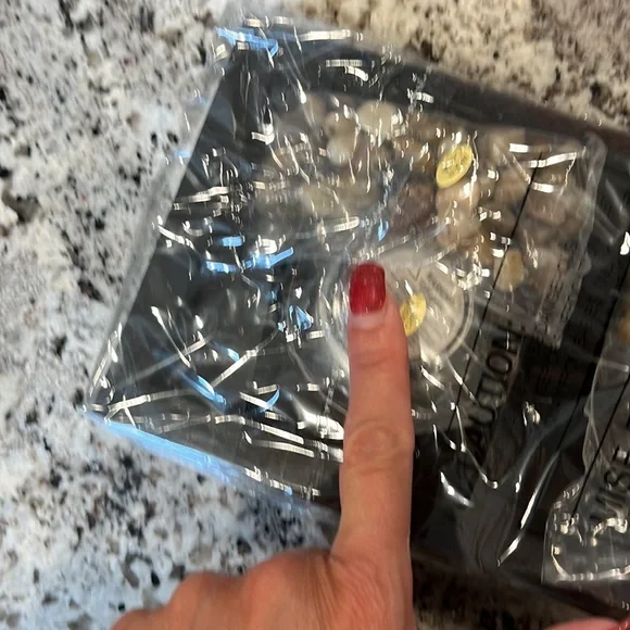 New Sarah Peyton Votive Candle Set - Picture 13 of 14